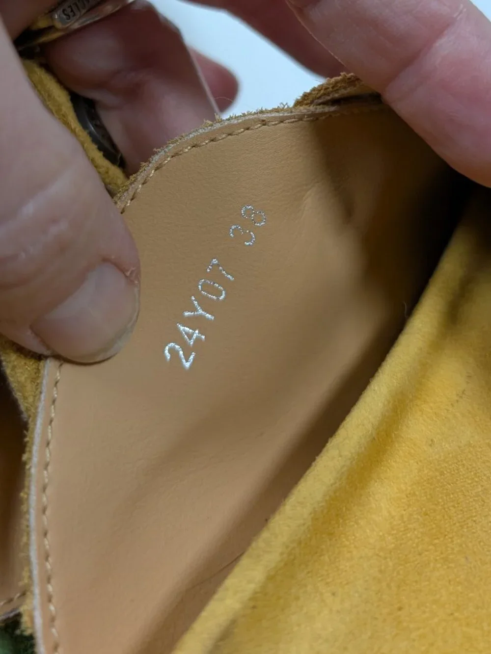 Great condition Burger Theme Hello Slippers brand shoes - size 38/8 - Picture 15 of 16